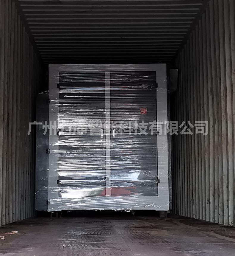 
		广州尊龙凯时智能外洋客户订单200公斤大型工业洗衣机打包发货
		(图6)