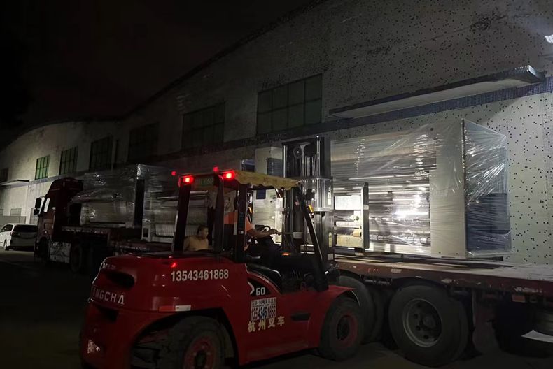 
		温州客户六辊高速烫平线
		(图6)