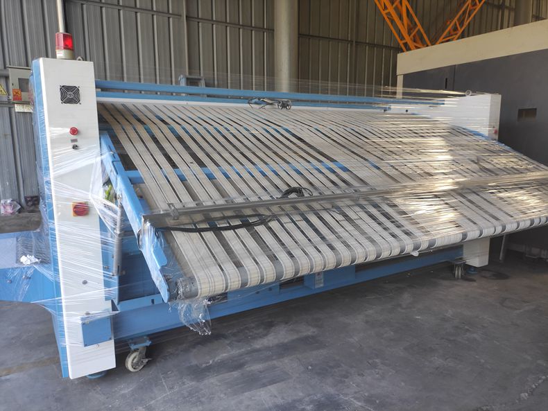 
		折叠机在洗衣房中主要作用是什么？
		